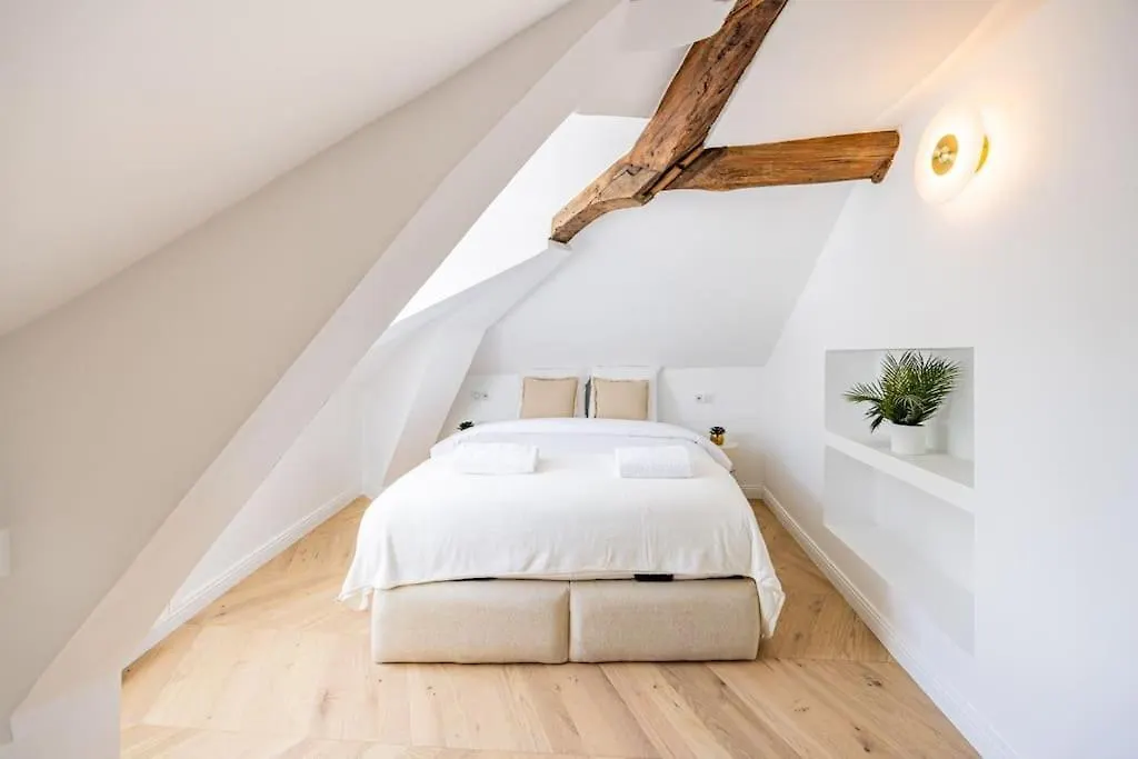 3 Bedrooms Sacree Coeur Place Du Tertre Montmartre Apartamento Paris