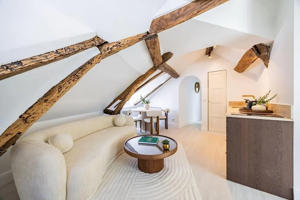Apartment 3 Bedrooms Sacree Coeur Place Du Tertre Montmartre